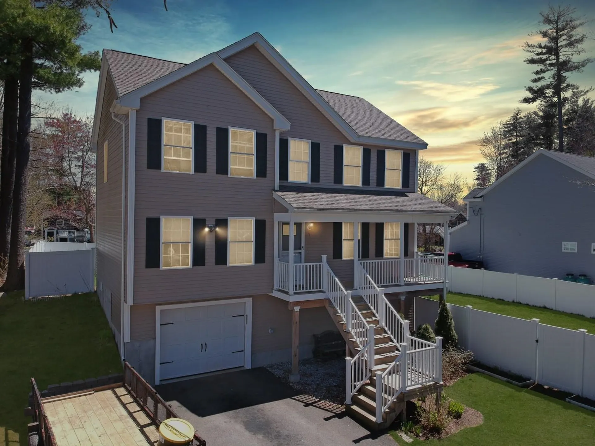 9 Palmer Street Salem NH 03079