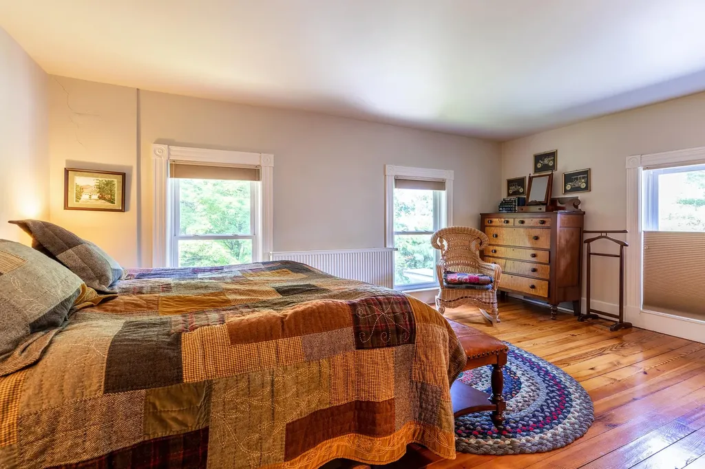 20 Buxton Avenue Middletown Springs VT 05757