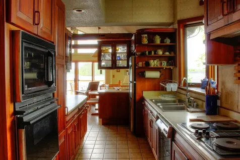 52 South Shore Road Chesterfield NH 03462
