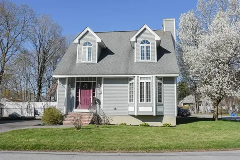 18 Berry Street Derry NH 03038