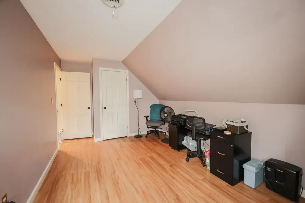 21 Vista Way Merrimack NH 03054