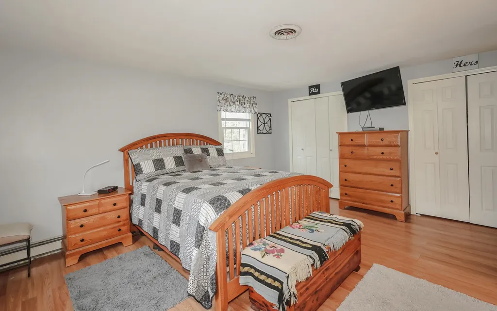 21 Vista Way Merrimack NH 03054