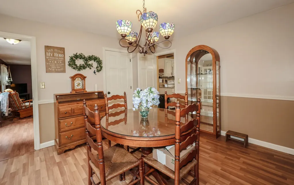 21 Vista Way Merrimack NH 03054
