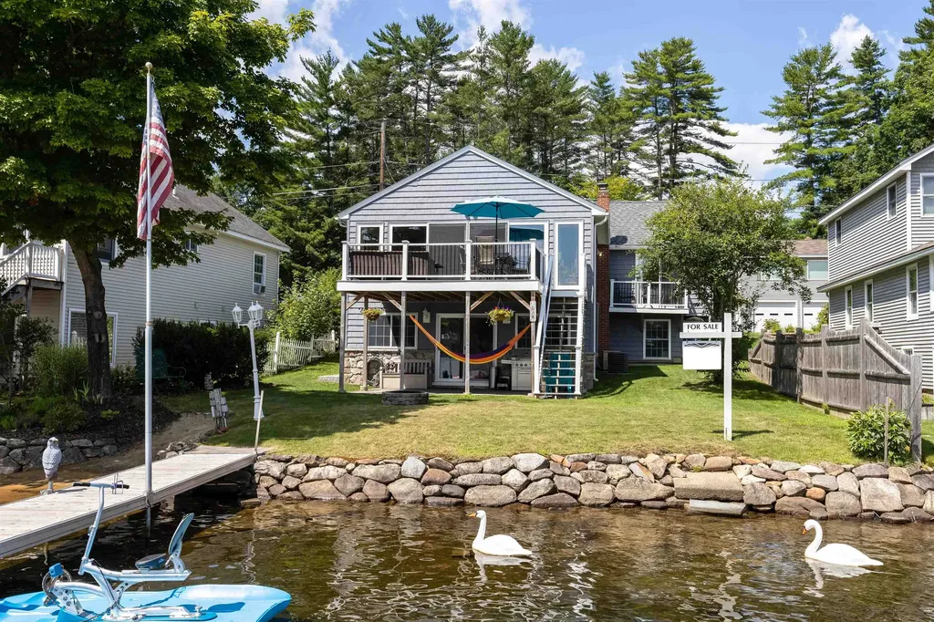 17 Bayshore Drive Sanbornton NH 03269