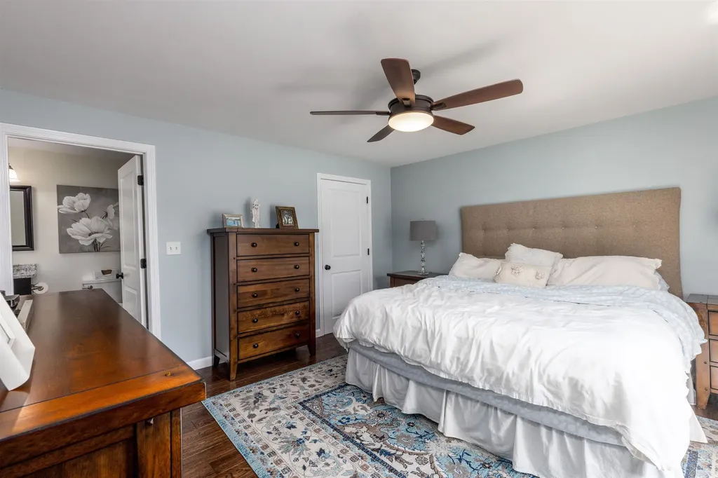 17 Bayshore Drive Sanbornton NH 03269