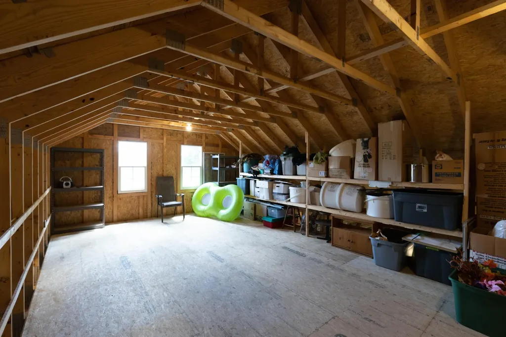 17 Bayshore Drive Sanbornton NH 03269