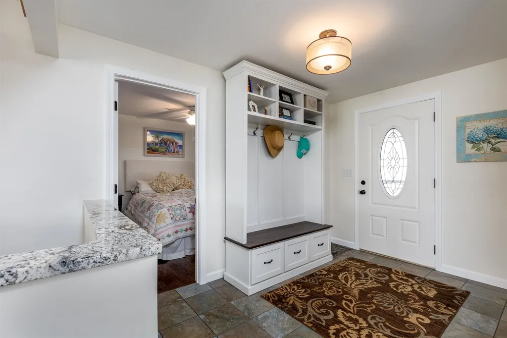 17 Bayshore Drive Sanbornton NH 03269
