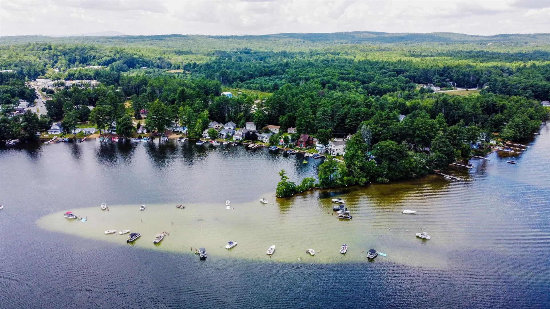 17 Bayshore Drive Sanbornton NH 03269
