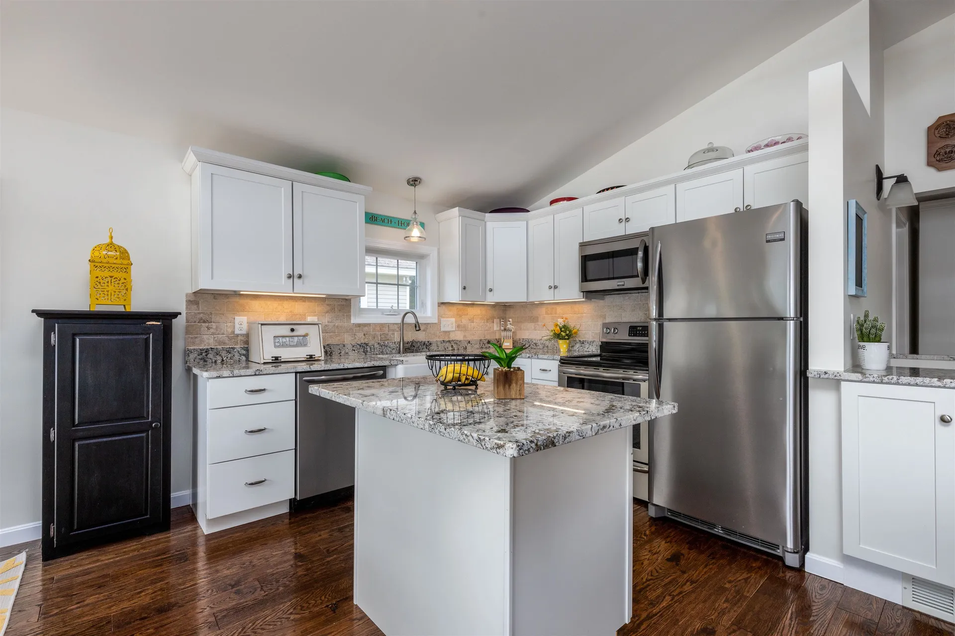 17 Bayshore Drive Sanbornton NH 03269
