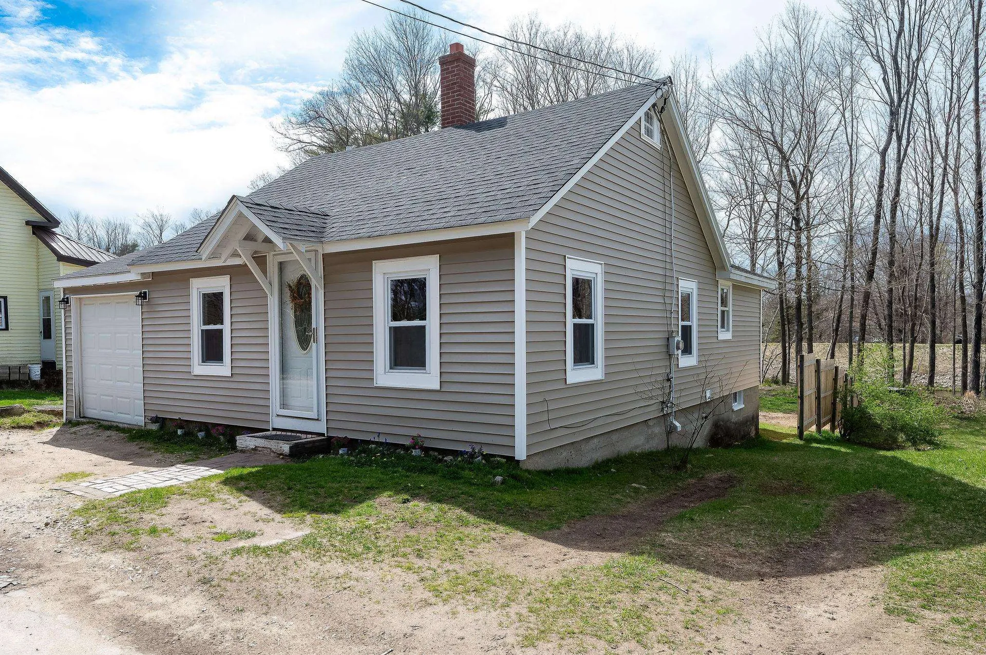 23 Canal Street Farmington NH 03835