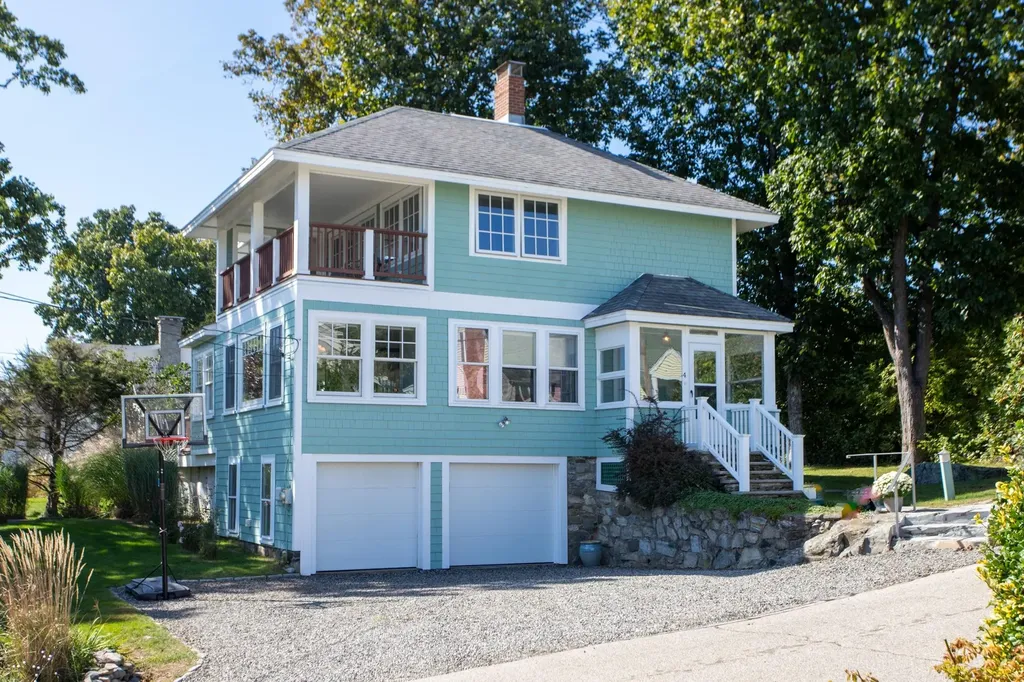 4 Robin Road Rye NH 03870