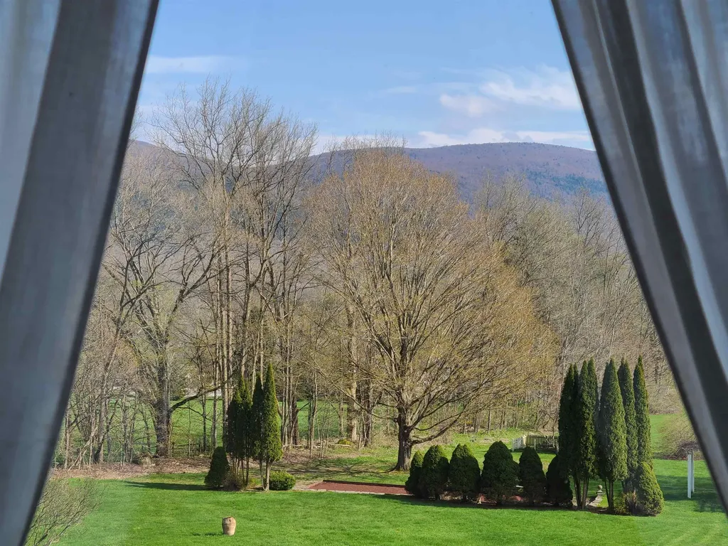 164 Landmark Lane Manchester VT 05255