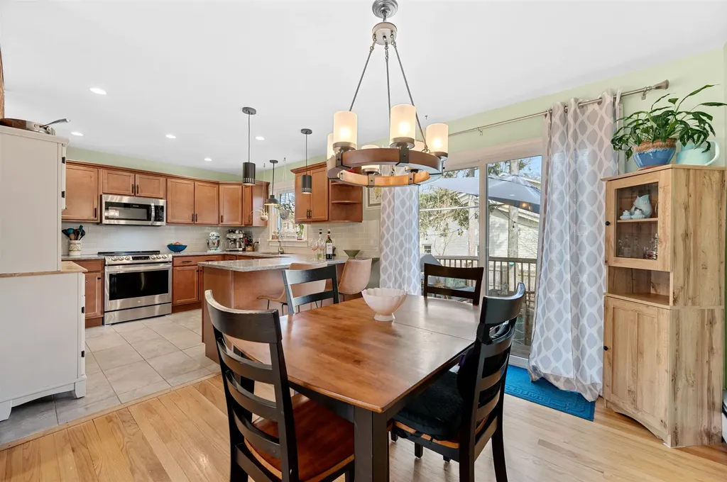 15 Deborah Drive South Burlington VT 05403