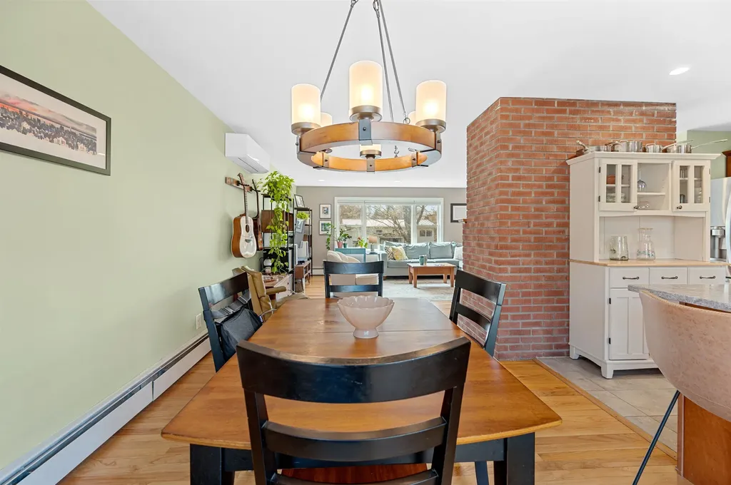 15 Deborah Drive South Burlington VT 05403