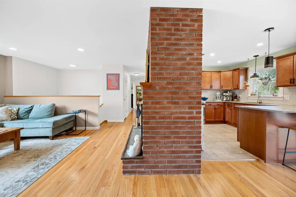 15 Deborah Drive South Burlington VT 05403