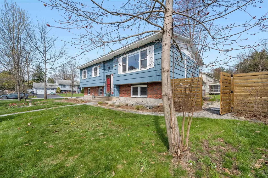 15 Deborah Drive South Burlington VT 05403
