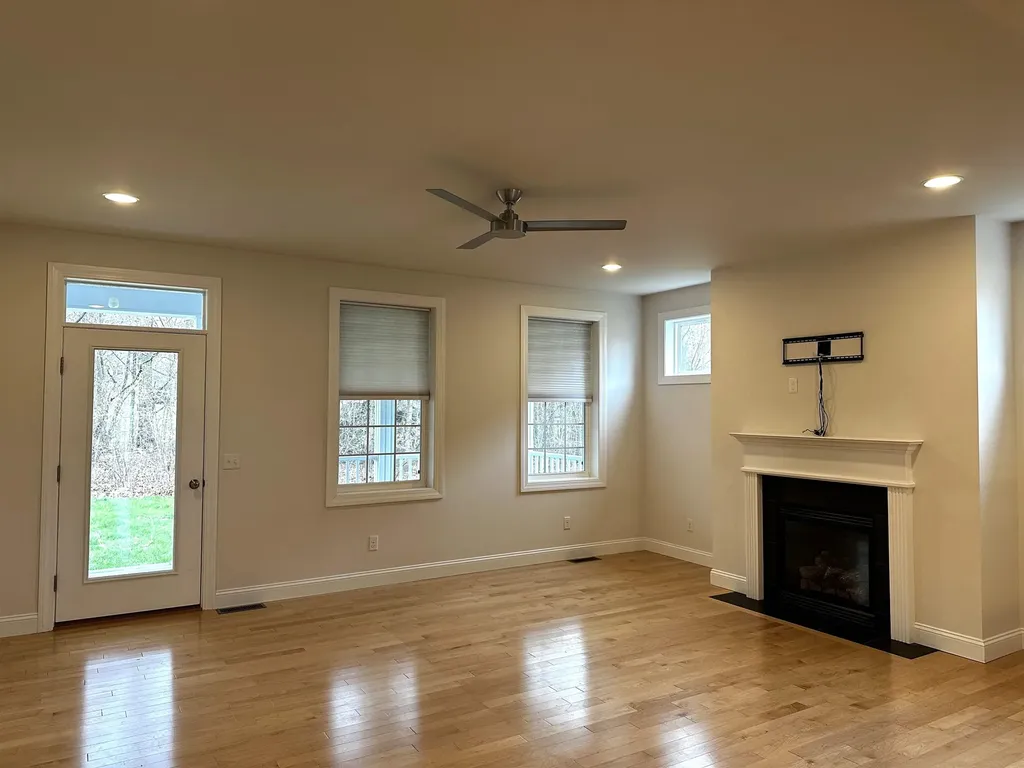 72 Waterlefe Way Colchester VT 05446