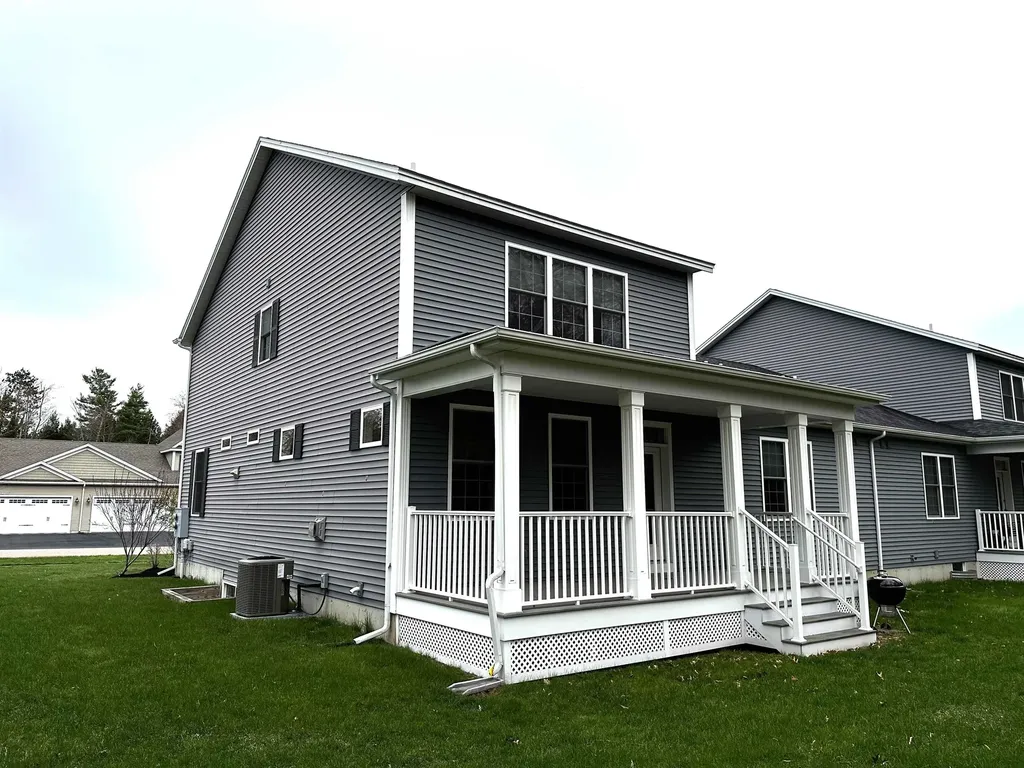 72 Waterlefe Way Colchester VT 05446