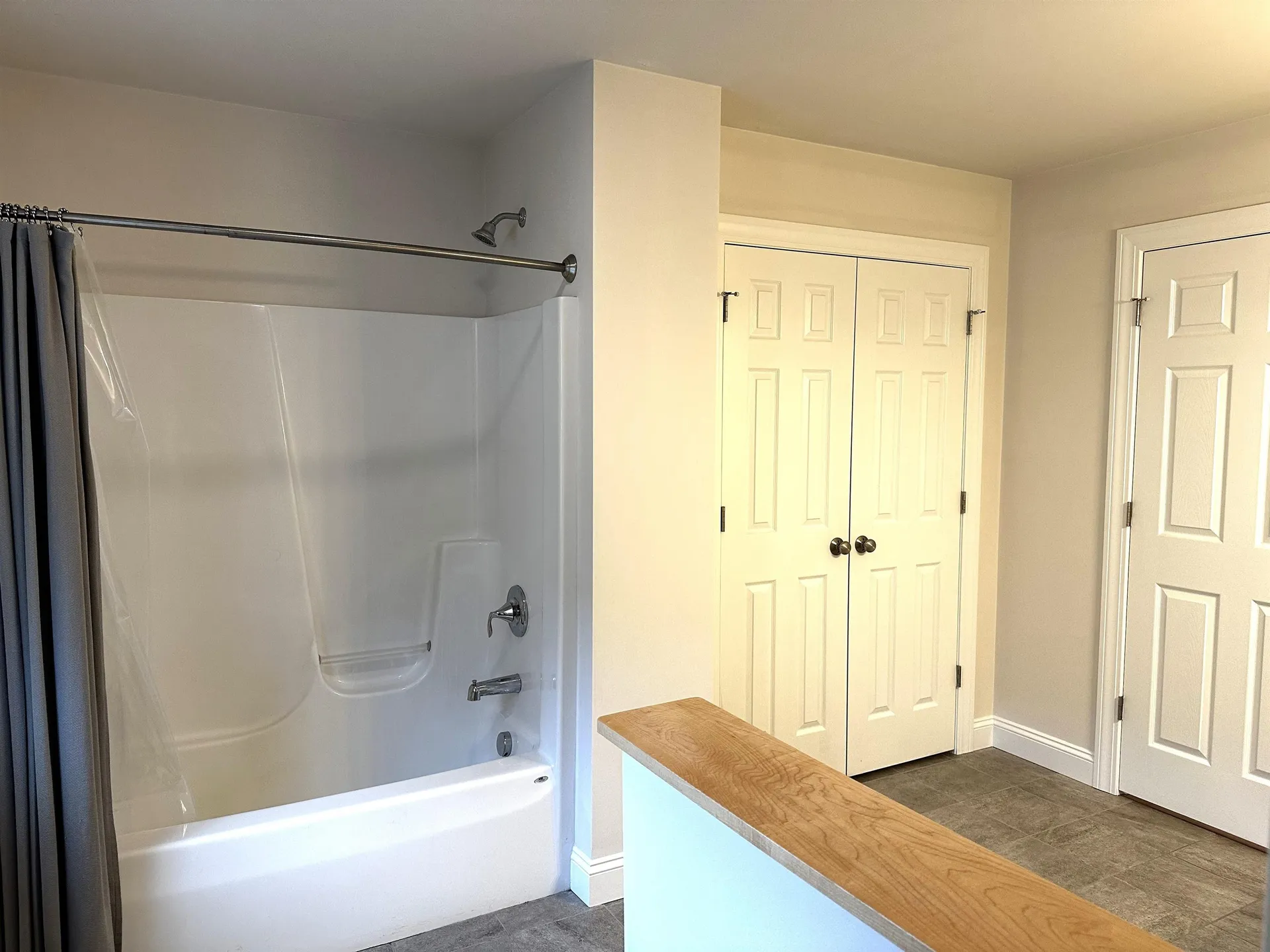 72 Waterlefe Way Colchester VT 05446