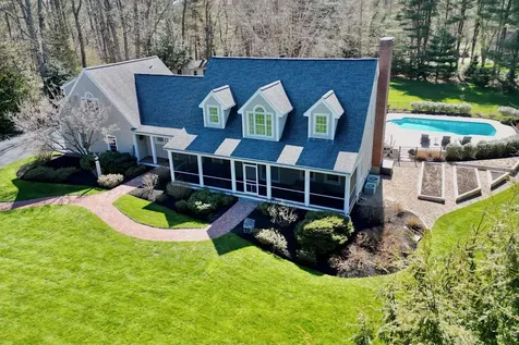 9 Evergreen Road Hampton Falls NH 03844