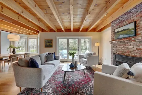 9 Evergreen Road Hampton Falls NH 03844