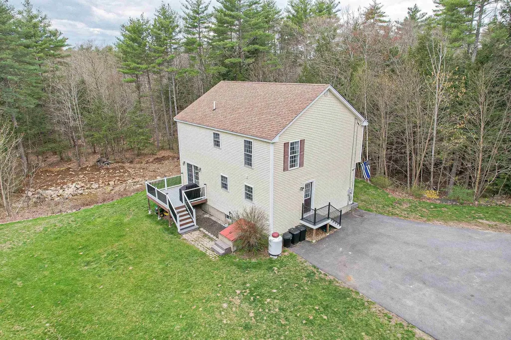 34 Everett Dam Road Dunbarton NH 03045
