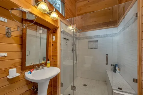76 Rollins Road Alton NH 03810