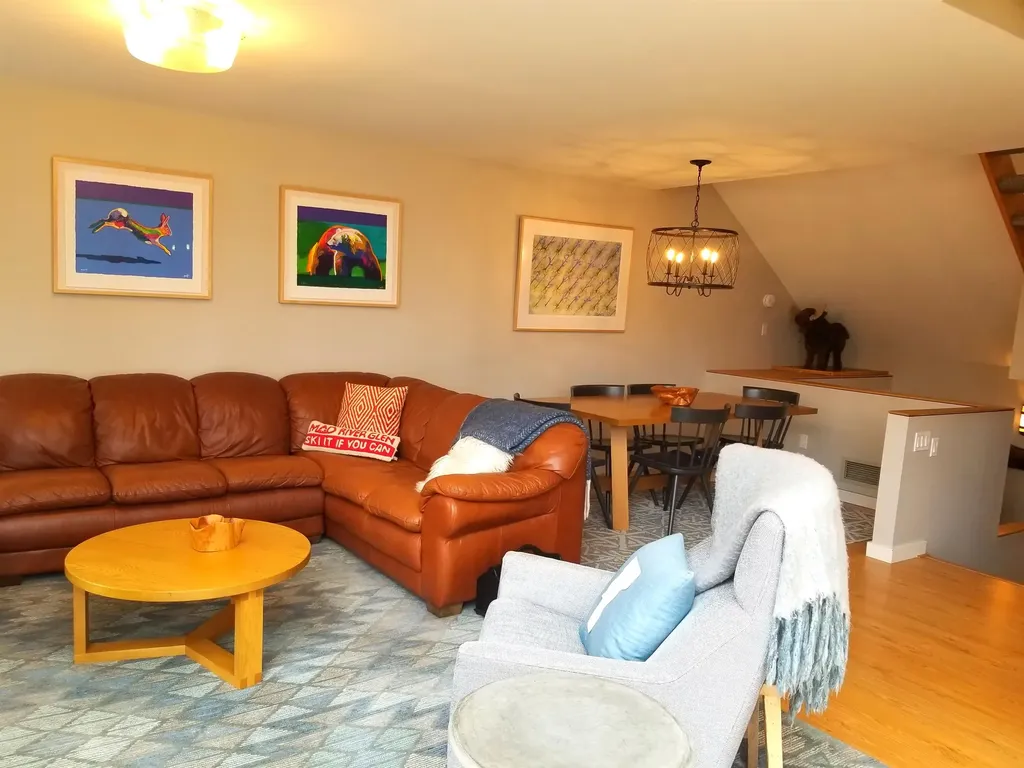 48 Lexington Avenue Warren VT 05674