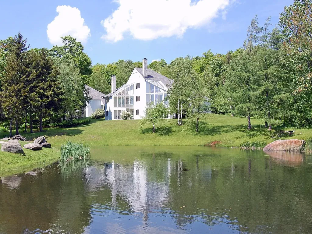 48 Lexington Avenue Warren VT 05674