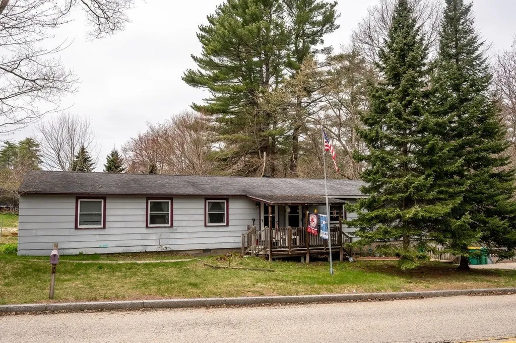 50-52 Flat Rock Bridge Road Rochester NH 03868