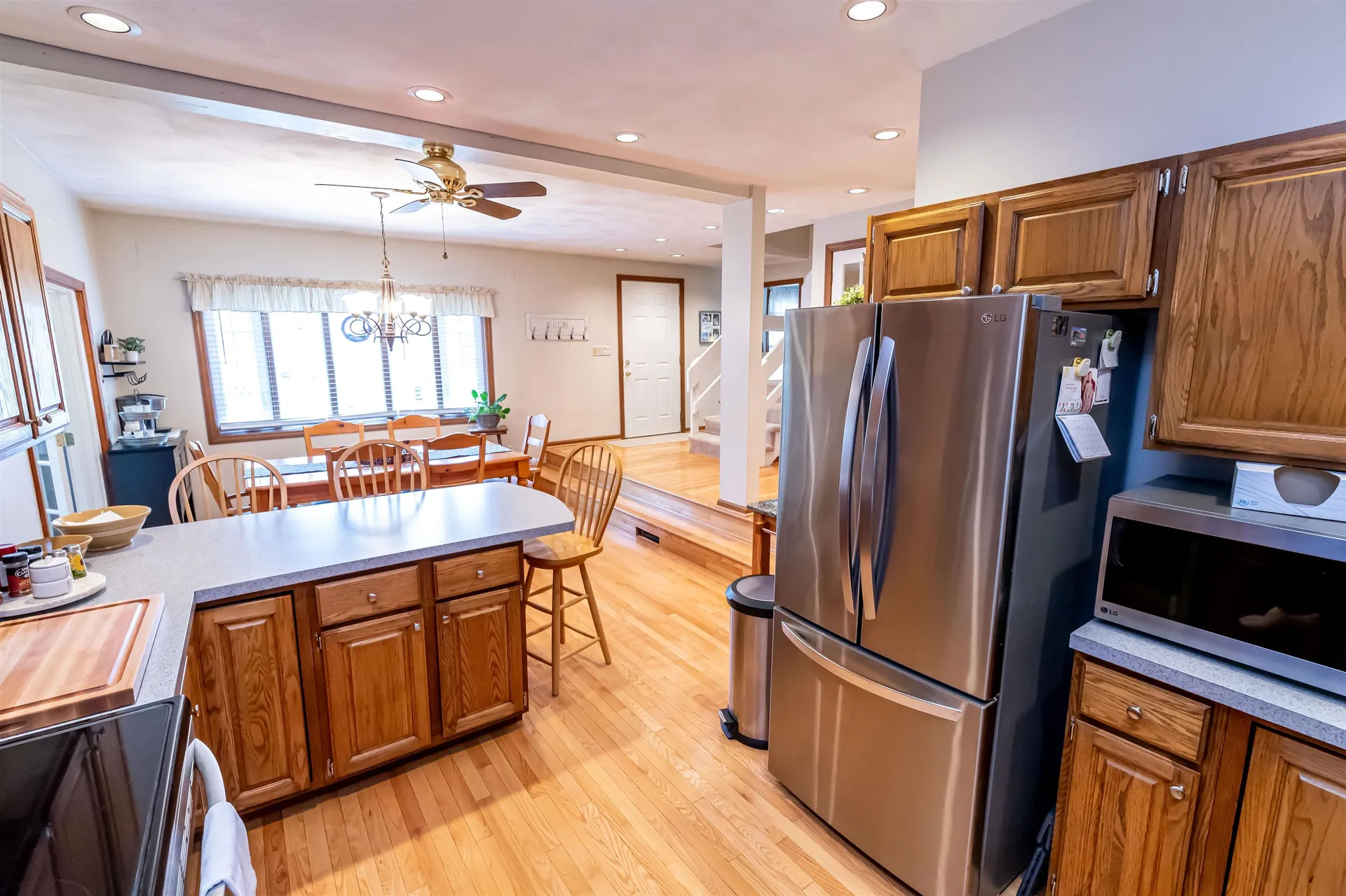 12 King Arthur Drive Londonderry NH 03053