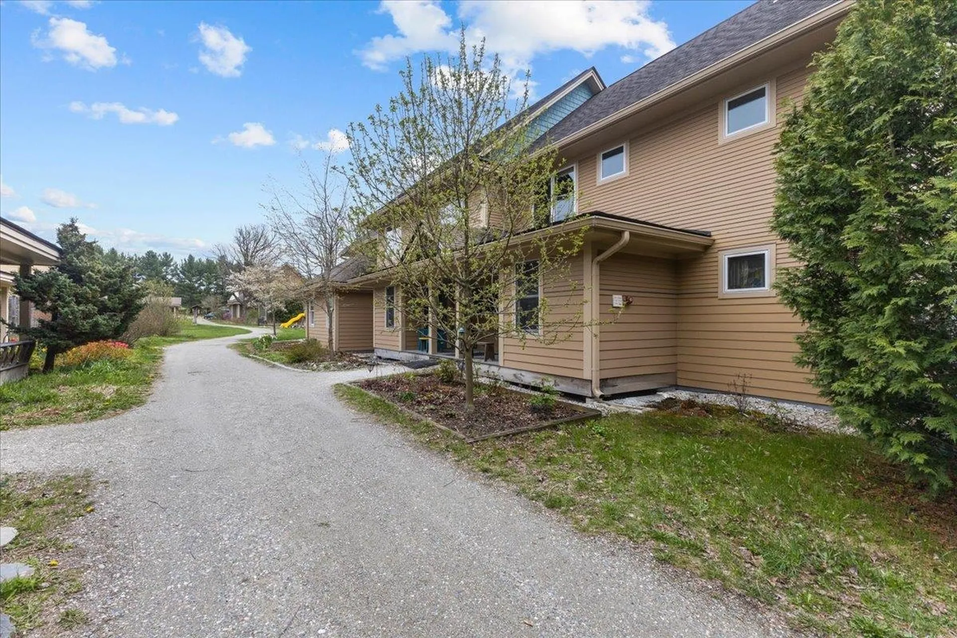 25 Common Way Charlotte VT 05445