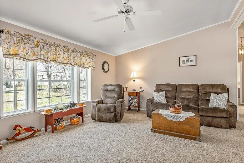 32 Eagle Drive Rochester NH 03868