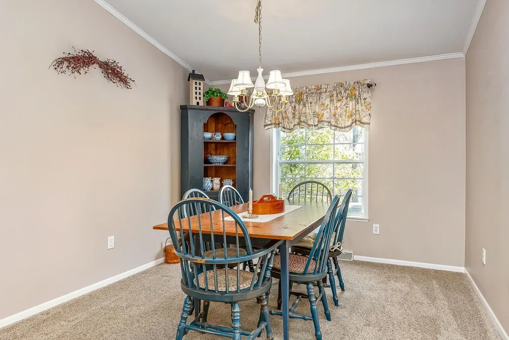 32 Eagle Drive Rochester NH 03868