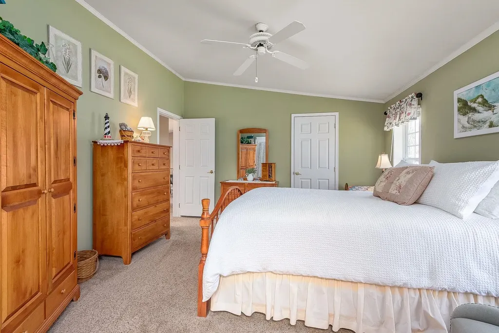 32 Eagle Drive Rochester NH 03868