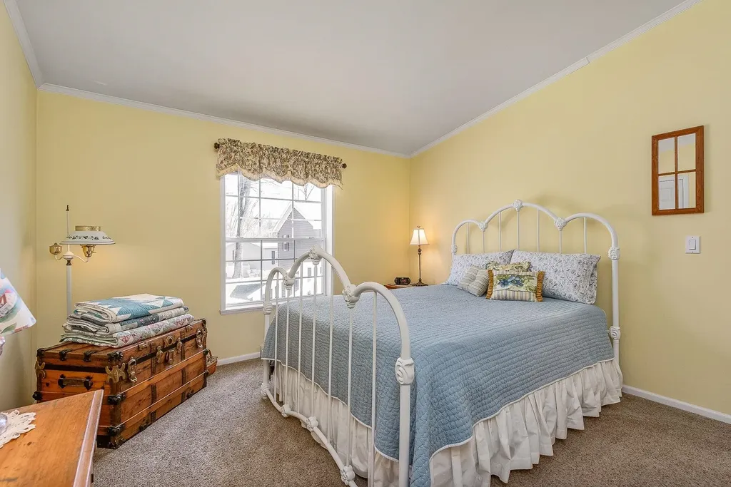 32 Eagle Drive Rochester NH 03868