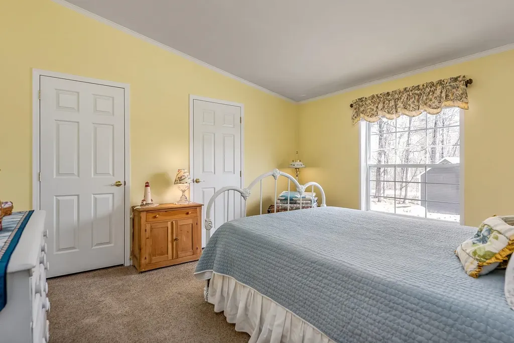 32 Eagle Drive Rochester NH 03868