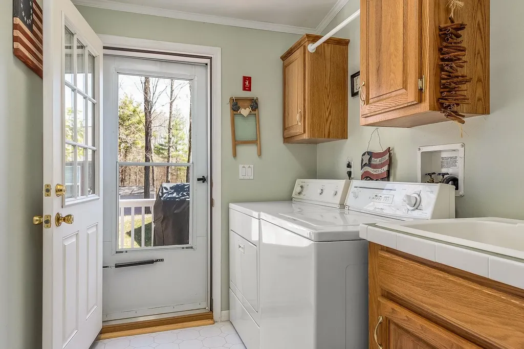 32 Eagle Drive Rochester NH 03868
