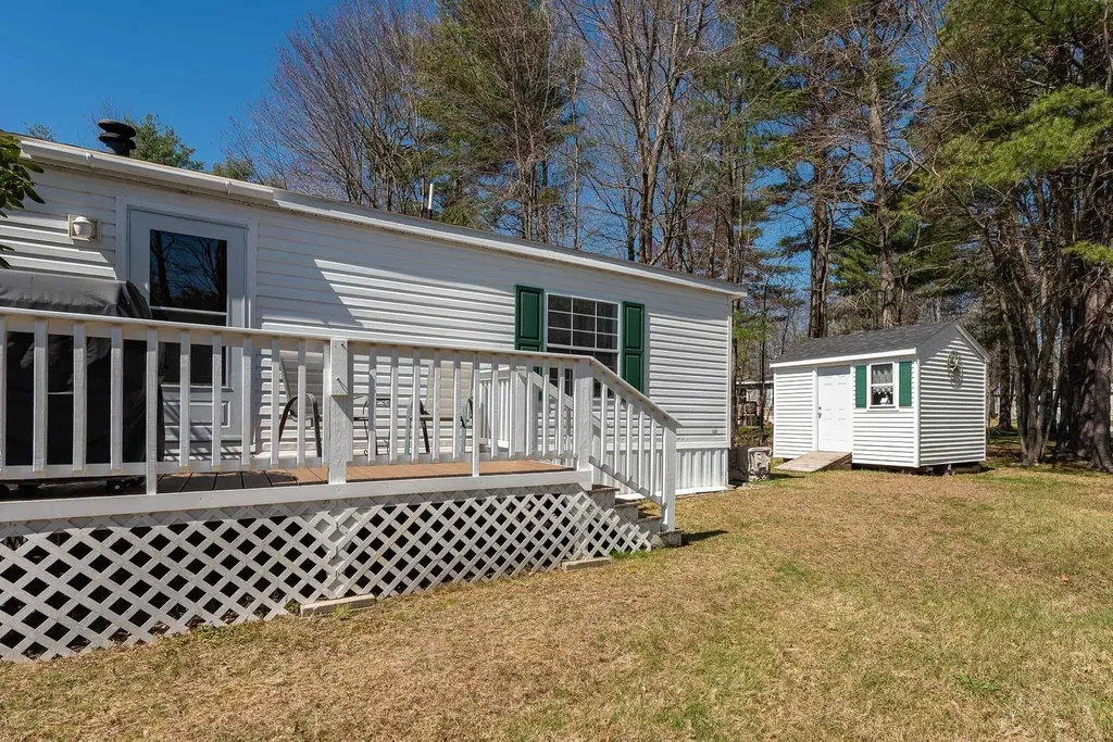 32 Eagle Drive Rochester NH 03868