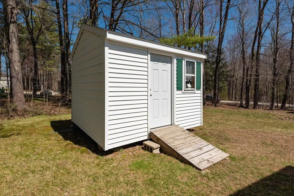32 Eagle Drive Rochester NH 03868