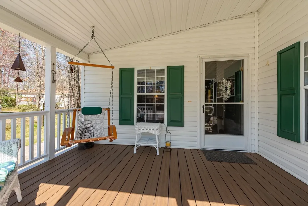 32 Eagle Drive Rochester NH 03868