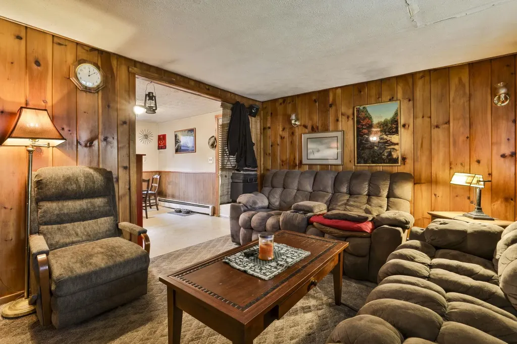 3 Edward Lane Merrimack NH 03054