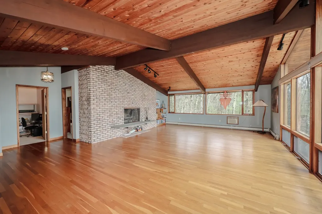 7 Monadnock Lane Bedford NH 03110