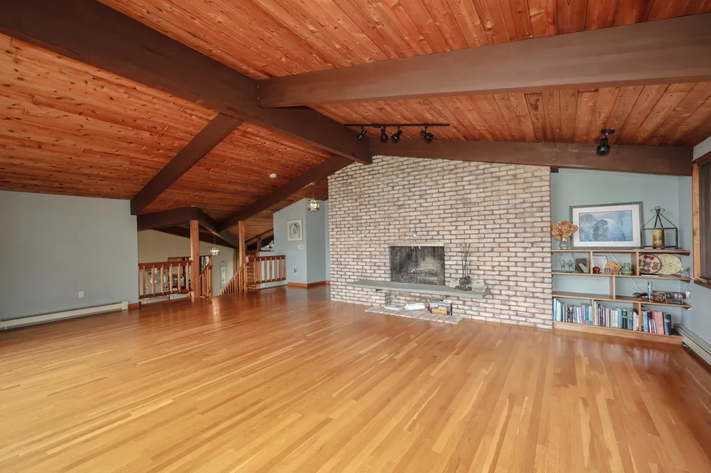 7 Monadnock Lane Bedford NH 03110