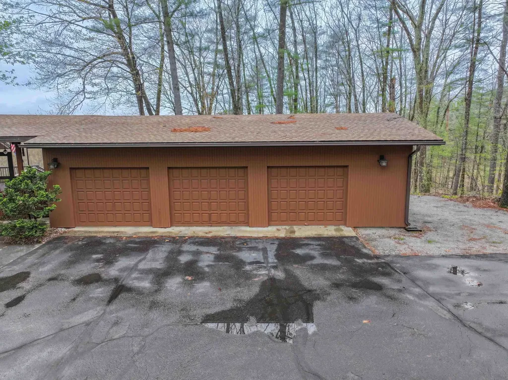 7 Monadnock Lane Bedford NH 03110