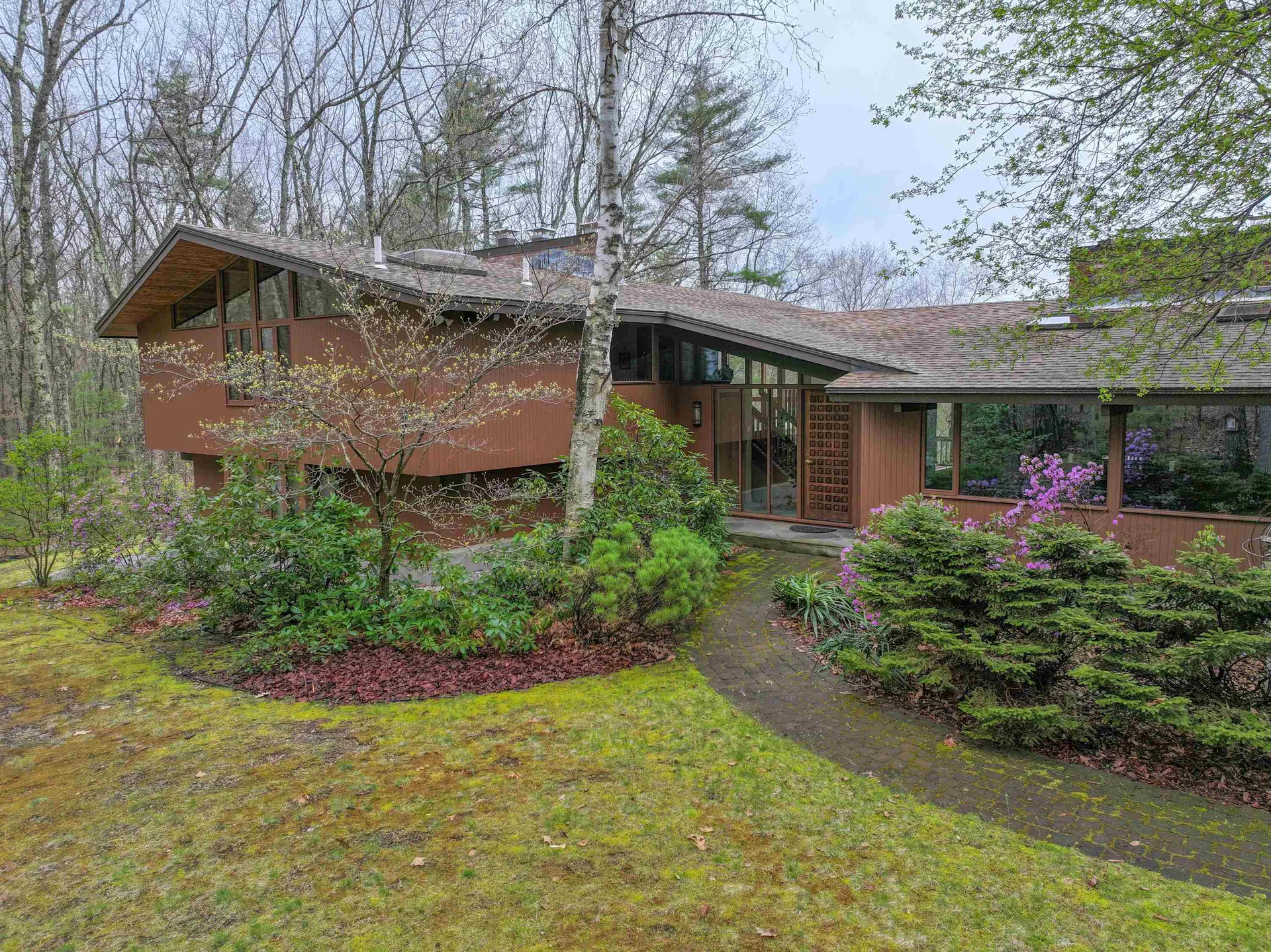 7 Monadnock Lane Bedford NH 03110