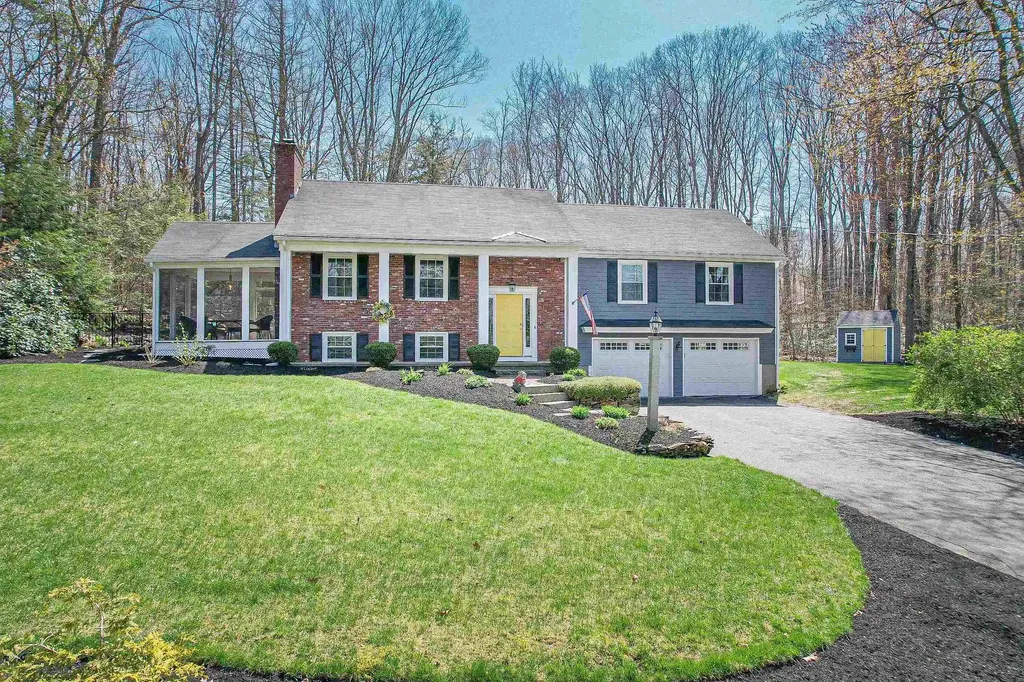 7 Wildwood Drive Bedford NH 03110