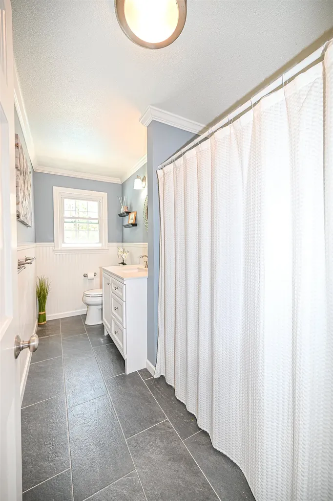 7 Wildwood Drive Bedford NH 03110