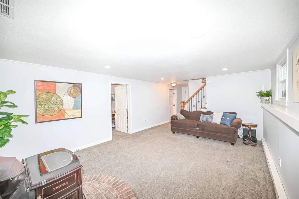 7 Wildwood Drive Bedford NH 03110