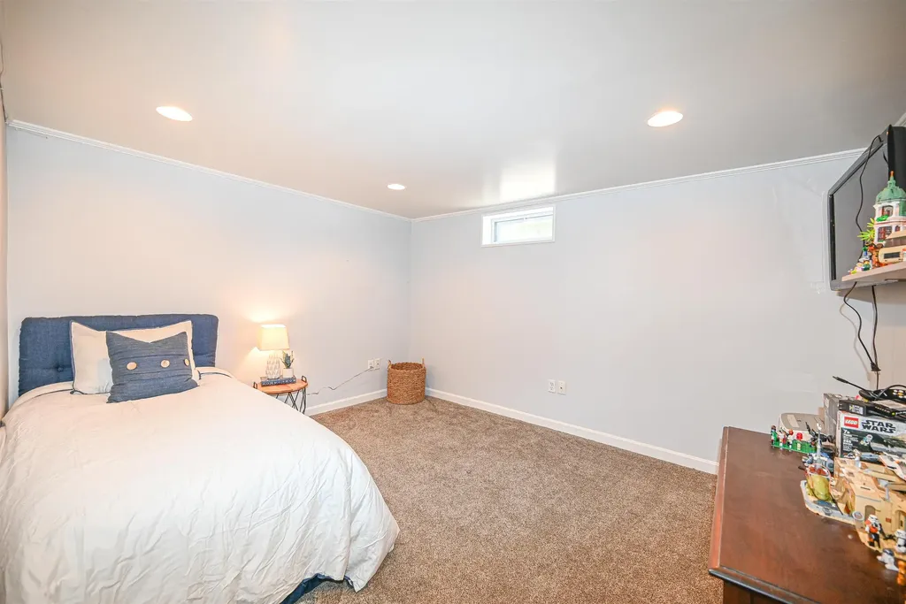 7 Wildwood Drive Bedford NH 03110
